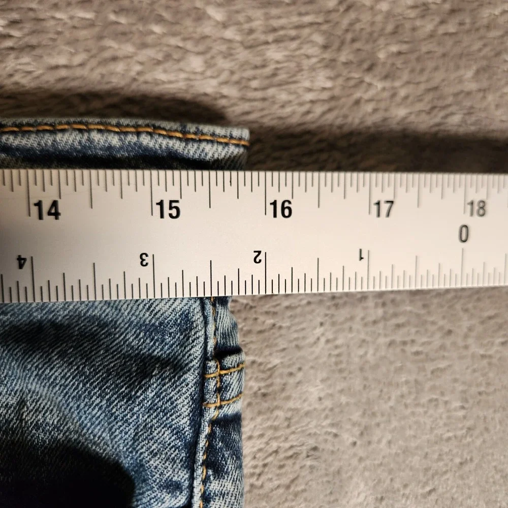 Levis levi 541